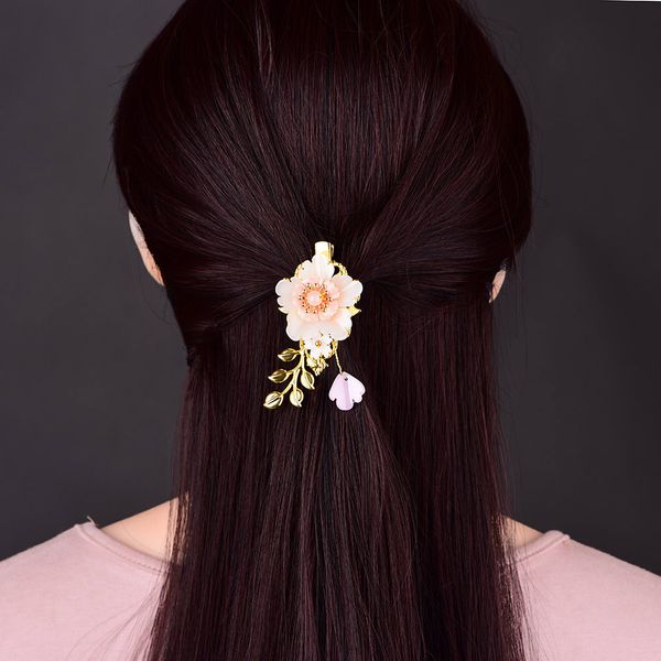 chinese style retro synthetic flower hairpin girl liu hai hair card classical decoration hanfu coloured glaze accessories, Golden;white
chinese style retro synthetic flower hairpin girl liu hai hair card classical decoration hanfu coloured glaze accessories, Golden;white