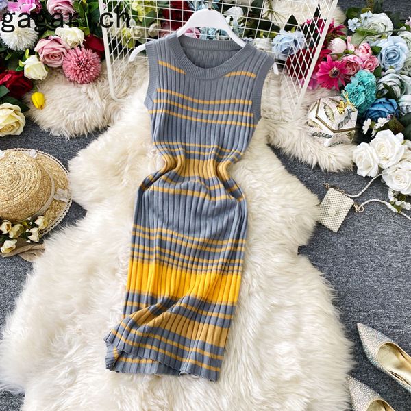 gagarich women elegant dress sleeveless fashion knitted ladies slim 2020 summer new stripes o neck midi stretch base vestido, Black;gray
gagarich women elegant dress sleeveless fashion knitted ladies slim 2020 summer new stripes o neck midi stretch base vestido, Black;gray