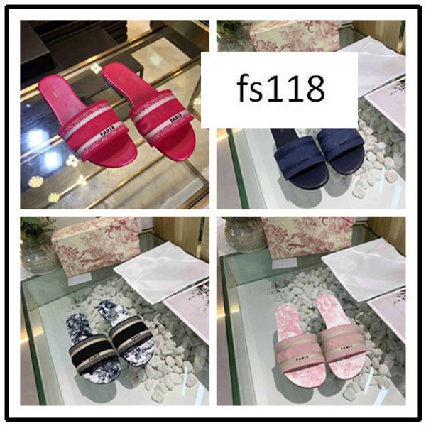 wholesale new dazzle flowers women designer slippers flat bottom embroidery sandal floral brocade slipper flip flops 3 3, Black
wholesale new dazzle flowers women designer slippers flat bottom embroidery sandal floral brocade slipper flip flops 3 3, Black