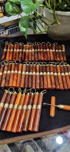 творческая классическая красного палисандр ухо ложка латунь нержавеющей сталь материал путешествие оборудование подарок домашней жизнь тепло
творческая классическая красного палисандр ухо ложка латунь нержавеющей сталь материал путешествие оборудование подарок домашней жизнь тепло