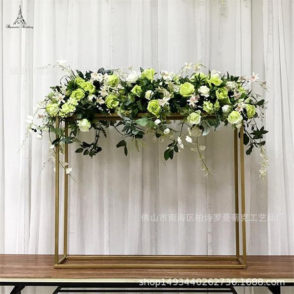 39 inches tall gold color metal flower stand for wedding floral arrangement table centerpiece modern decor
39 inches tall gold color metal flower stand for wedding floral arrangement table centerpiece modern decor