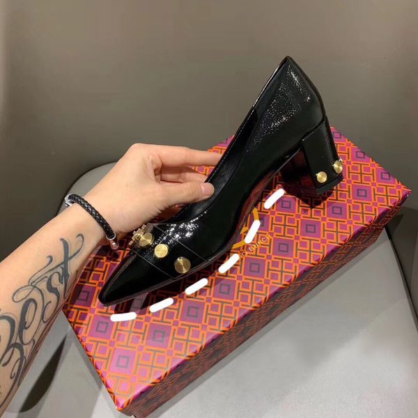 brand designer luxury women shoes genuine leather rivets pointed 3cm 5cm high heels shoes shallow mouth lady work party wedding fashion shoe, Black
brand designer luxury women shoes genuine leather rivets pointed 3cm 5cm high heels shoes shallow mouth lady work party wedding fashion shoe, Black