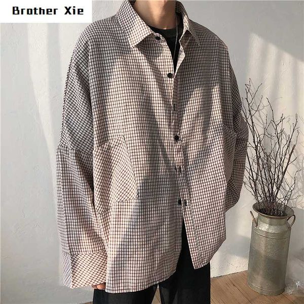 осень новое платье рубашка мужская мода ретро повседневная клетчатая рубашка человек уличная дикий хип-хоп свободные с длинными рукавами муж, White;black 
осень новое платье рубашка мужская мода ретро повседневная клетчатая рубашка человек уличная дикий хип-хоп свободные с длинными рукавами муж, White;black