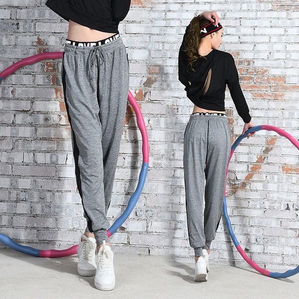 autumn and winter outdoor fitness running casual loose pants new love letter rubber band lady clothing, Black;white
autumn and winter outdoor fitness running casual loose pants new love letter rubber band lady clothing, Black;white