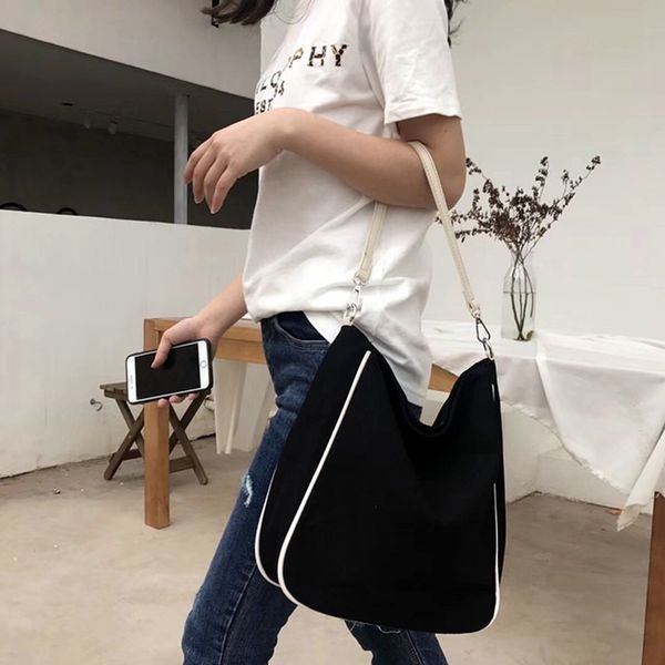recommended canvas bag women's shoulder bag large shopping student messenger korean style new ins large capacity
recommended canvas bag women's shoulder bag large shopping student messenger korean style new ins large capacity