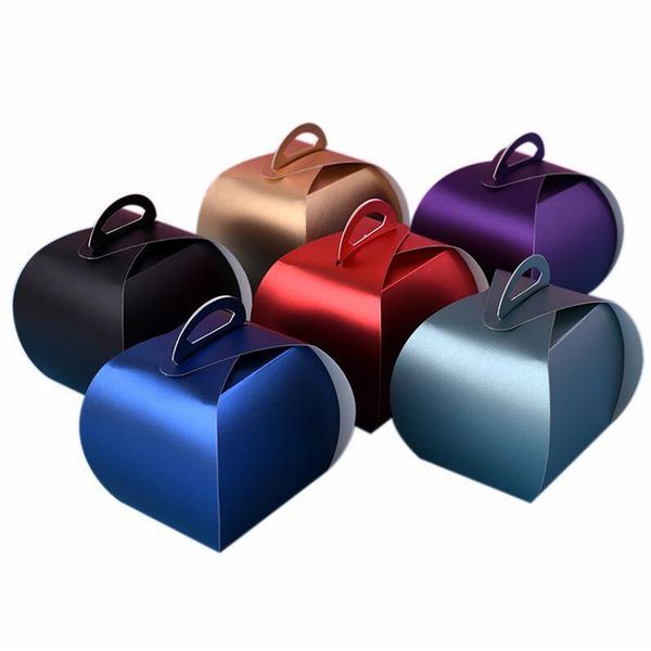 300pcs wholesale small paper cake box with handle wedding party favor box gift chocolate packing for muffin cookies mousse
300pcs wholesale small paper cake box with handle wedding party favor box gift chocolate packing for muffin cookies mousse