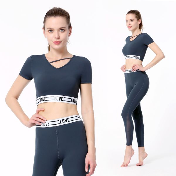2020 йога наборы женщины 2 piece set бесшовная спорт top гетры спортивный костюм письмо gym одежда фитнес костюмы тренировки брюки, White;red
2020 йога наборы женщины 2 piece set бесшовная спорт top гетры спортивный костюм письмо gym одежда фитнес костюмы тренировки брюки, White;red