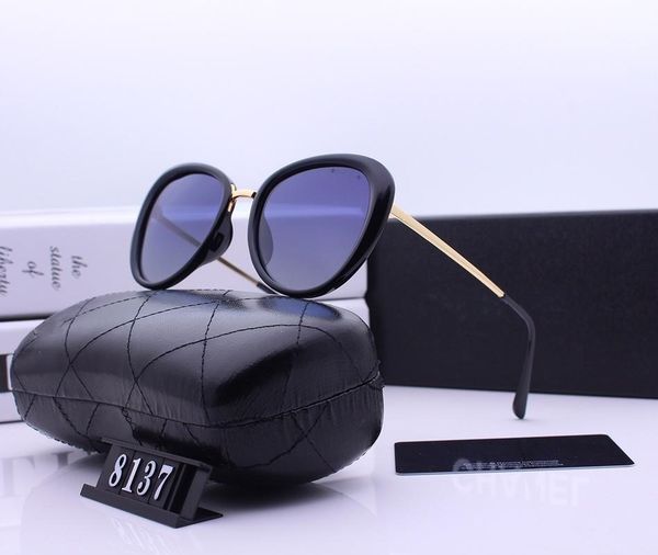 luxury-design sunglasses -2019 new type of polarized sunglasses for women resin lens 8137 color 5 choice, White;black
luxury-design sunglasses -2019 new type of polarized sunglasses for women resin lens 8137 color 5 choice, White;black