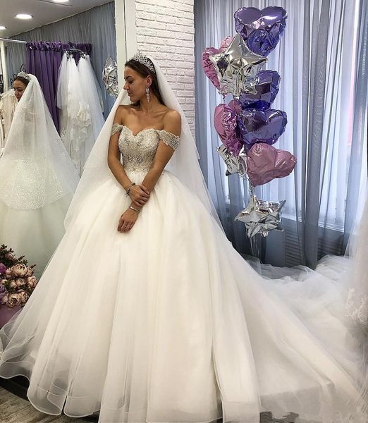 luxury ball gown off shoulder wedding dress court train lace appliques bridal gown lace-up back plus size vestido de noiva custom made, White
luxury ball gown off shoulder wedding dress court train lace appliques bridal gown lace-up back plus size vestido de noiva custom made, White