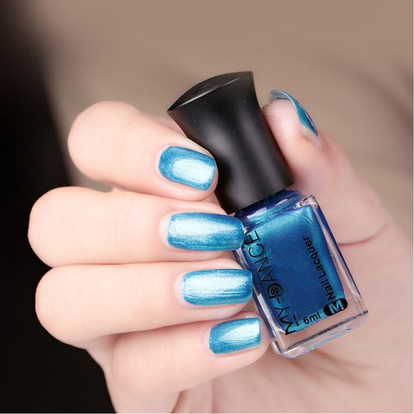 mirror effect metal nail polish shinny metallic 6ml blue water base nail lacquer 1 bottle #mw005 new 
mirror effect metal nail polish shinny metallic 6ml blue water base nail lacquer 1 bottle #mw005 new