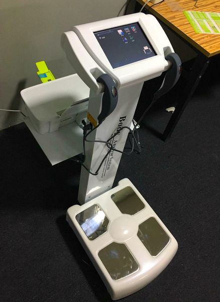 body elements analysis weighing scales fat test machine beauty care weight loss body composition analyzer bio impedance elements analysis
body elements analysis weighing scales fat test machine beauty care weight loss body composition analyzer bio impedance elements analysis