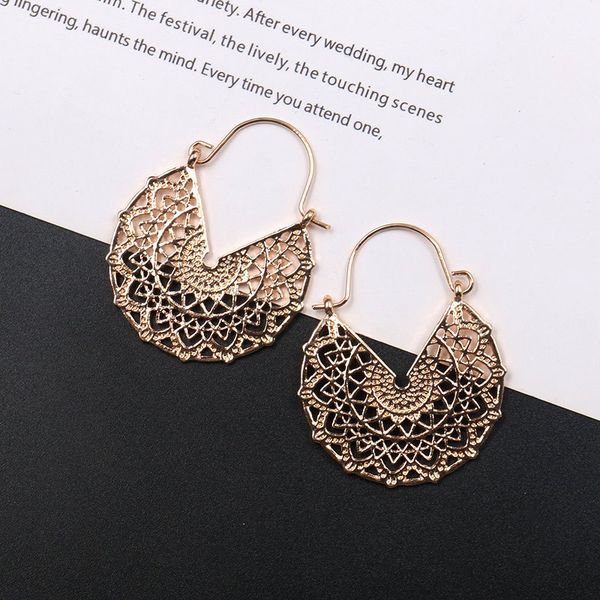 gold earrings for women fashion carving hollow flowers dangle earrings brincos para as mulheres accesorios mujer aretes largos, Silver
gold earrings for women fashion carving hollow flowers dangle earrings brincos para as mulheres accesorios mujer aretes largos, Silver
