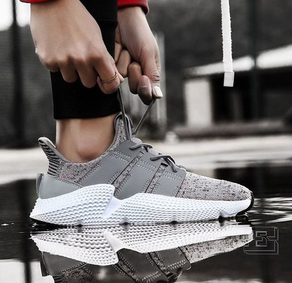 fashion men shoes mesh breathable sneakers walking male footwear new comfortable lightweight running shoes e-200228131
fashion men shoes mesh breathable sneakers walking male footwear new comfortable lightweight running shoes e-200228131