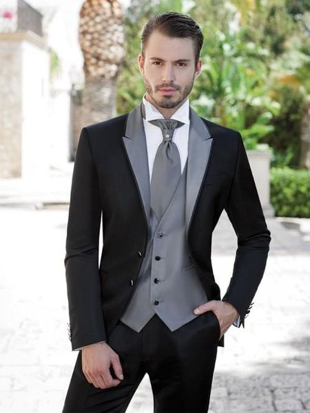 fashionable two buttons groomsmen peak lapel groom tuxedos men suits wedding/prom/dinner man blazer(jacket+pants+tie+vest) 604, Black;gray 
fashionable two buttons groomsmen peak lapel groom tuxedos men suits wedding/prom/dinner man blazer(jacket+pants+tie+vest) 604, Black;gray