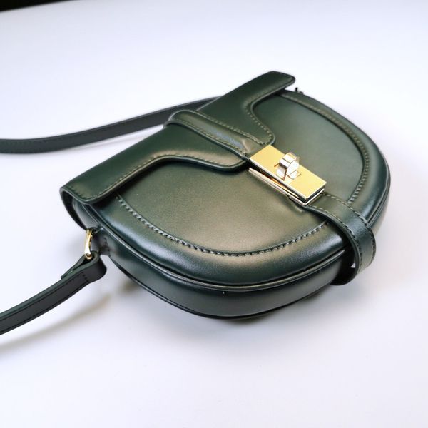 selling new fashionable leather handbag mini shoulder bag lady mobile designer luxury handbags purses designer handbags
selling new fashionable leather handbag mini shoulder bag lady mobile designer luxury handbags purses designer handbags