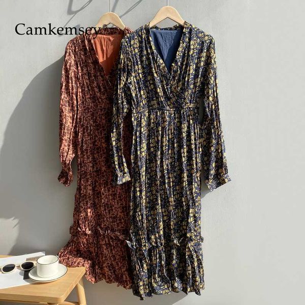 camkemsey spring autumn long sleeve v neck retro floral printed casual long dress women 2020 bohemian vintage maxi dresses, Black;gray
camkemsey spring autumn long sleeve v neck retro floral printed casual long dress women 2020 bohemian vintage maxi dresses, Black;gray