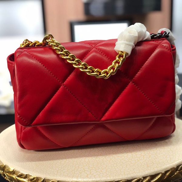 2020 новых женщин сумки 19 maxi лепестковых сумок овчина crossbody сумка с золотым металлом дамой мешками плеча originals качества с коробко
2020 новых женщин сумки 19 maxi лепестковых сумок овчина crossbody сумка с золотым металлом дамой мешками плеча originals качества с коробко