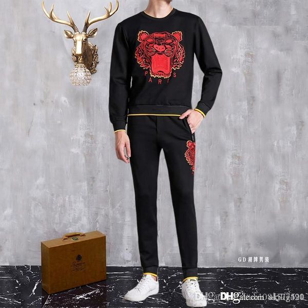 19ss autumn and winter social suit men's tide brand tiger head embroidered sweater fast hand net red casual sports men's two-piece, Gray
19ss autumn and winter social suit men's tide brand tiger head embroidered sweater fast hand net red casual sports men's two-piece, Gray