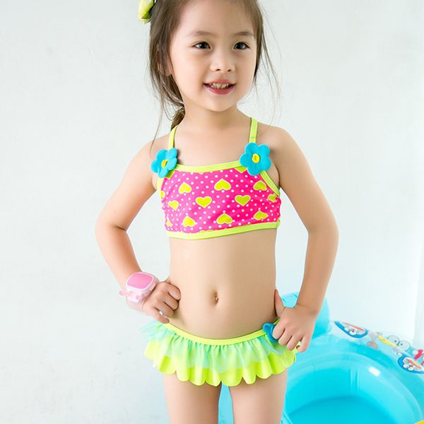 1-6y baby toddler girls swimsuits floral two pieces siwmwear polyester girl bikini set kids beach swimsuit children bathing suit
1-6y baby toddler girls swimsuits floral two pieces siwmwear polyester girl bikini set kids beach swimsuit children bathing suit