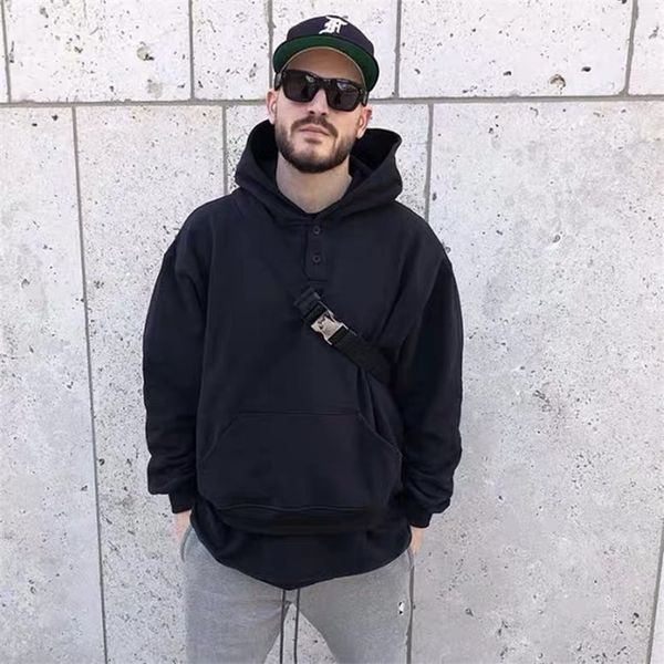 2019 loose streetwear hip-hop mens sweatshirts brand fashion designer long sleeve hoodies luxury casual men sweater, Black
2019 loose streetwear hip-hop mens sweatshirts brand fashion designer long sleeve hoodies luxury casual men sweater, Black
