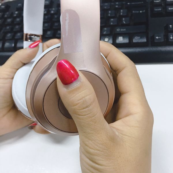 Bluetooth head et 3 0 wirele headphone 3 0 with w1 chip brand wirele 3 0 headphone with retail box pla tic ealed better quality
Bluetooth head et 3 0 wirele headphone 3 0 with w1 chip brand wirele 3 0 headphone with retail box pla tic ealed better quality