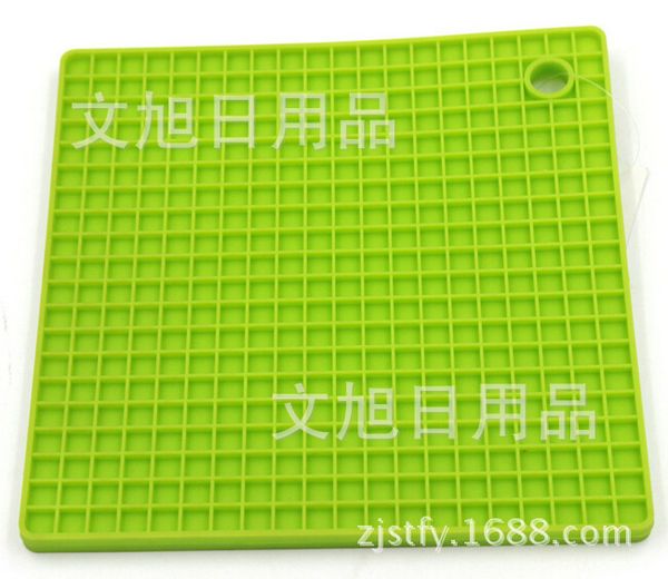 square non-slip tablemat tableware waterlogging caused by excessive rainfall pot pan the dishes mat waterproof high temperature resistance
square non-slip tablemat tableware waterlogging caused by excessive rainfall pot pan the dishes mat waterproof high temperature resistance