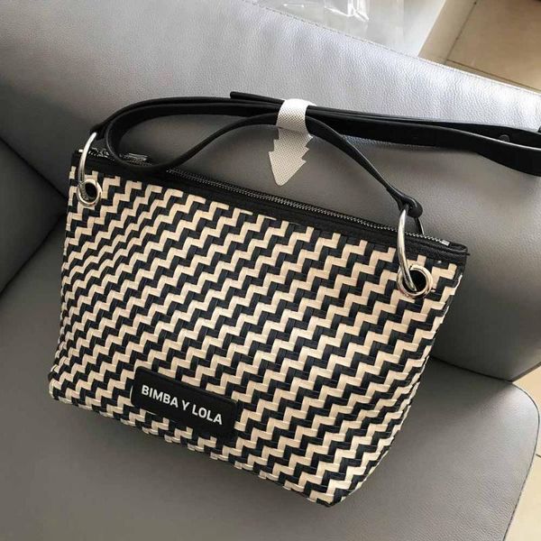 bimba y lola sling bag women shoulder bag cloth female casual totes ladies big handbags high quality
bimba y lola sling bag women shoulder bag cloth female casual totes ladies big handbags high quality