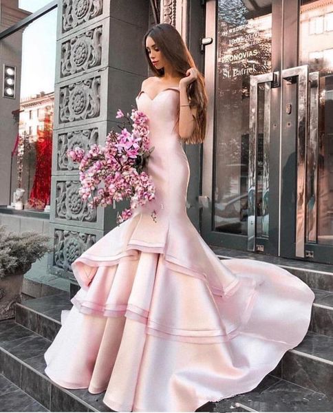 gorgeous mermaid prom dresses pink satin off the shoulder evening party dress tiered prom gowns custom made 2020 vestidos de festa, Black;red
gorgeous mermaid prom dresses pink satin off the shoulder evening party dress tiered prom gowns custom made 2020 vestidos de festa, Black;red