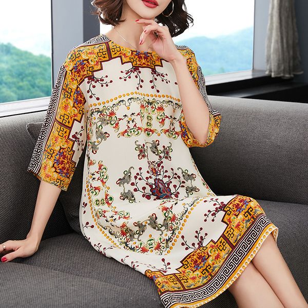 2019 summer wear new style western style retro printed silk dress loose-fit a version medium-length dress, Black;gray
2019 summer wear new style western style retro printed silk dress loose-fit a version medium-length dress, Black;gray