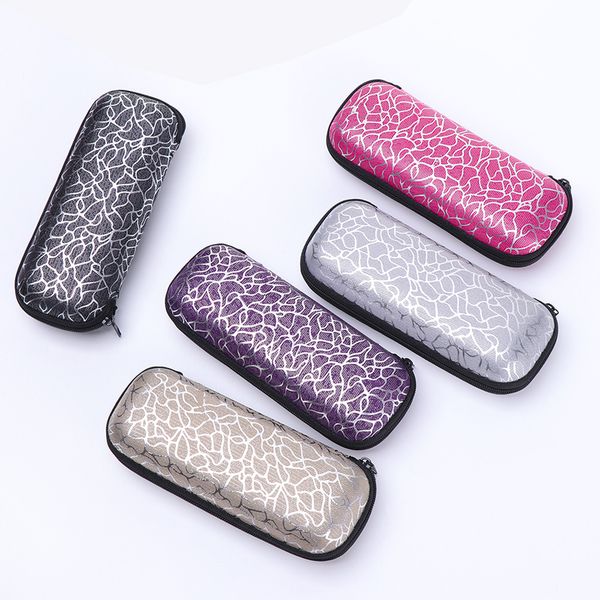 2020 1pc sunglasses protector box hard eye glasses case containers new protable rectangle glasses box zipper stripe style, Silver
2020 1pc sunglasses protector box hard eye glasses case containers new protable rectangle glasses box zipper stripe style, Silver