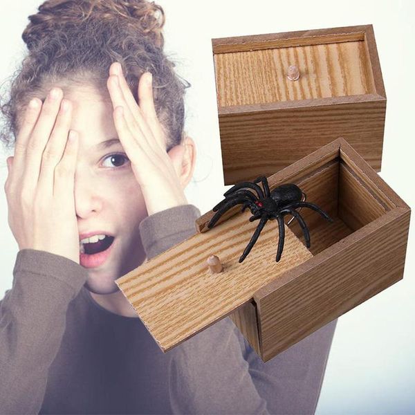 1 pc scare box wooden prank trick scaring toy spider worm gag toys practical joke april fool's day gift wholesale
1 pc scare box wooden prank trick scaring toy spider worm gag toys practical joke april fool's day gift wholesale