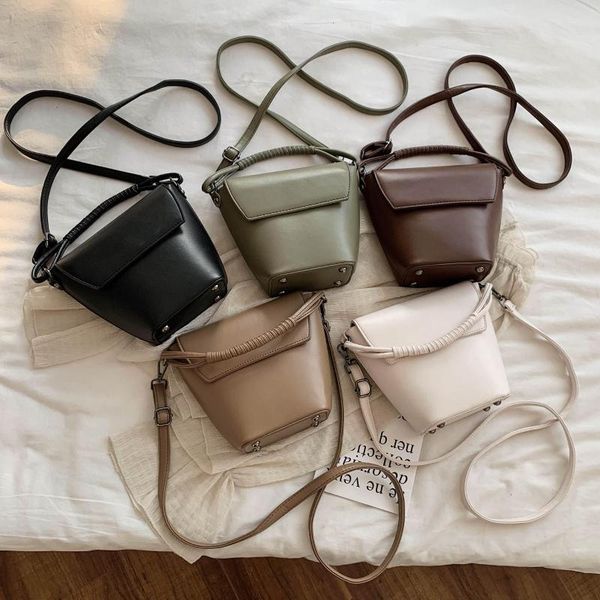 сумки женская мода shell сумка crossbody tote высокого качества pu кожаные сумки урожай классический хозяйственная сумка
сумки женская мода shell сумка crossbody tote высокого качества pu кожаные сумки урожай классический хозяйственная сумка