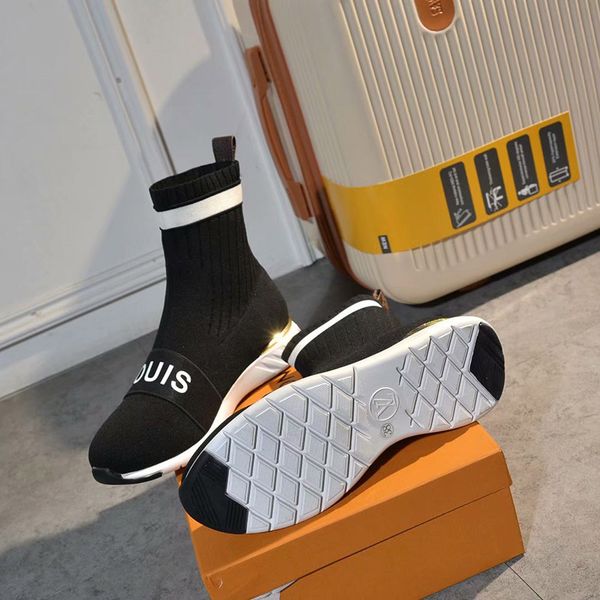 2019 womens designer luxury speed trainer triple s black knit sock shoes men brand fashion casual shoes with box dust bag
2019 womens designer luxury speed trainer triple s black knit sock shoes men brand fashion casual shoes with box dust bag