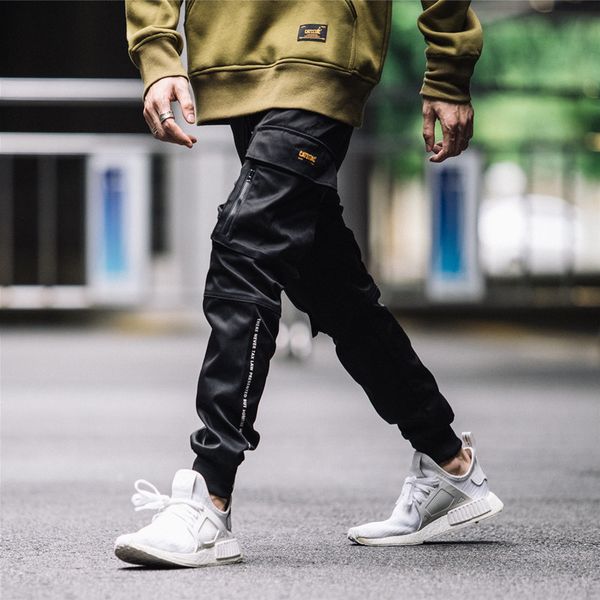 men's pants 2021 autumn hip hop joggers men black harem multi-pocket man sweatpants streetwear casual mens pant letter printed wa37
men's pants 2021 autumn hip hop joggers men black harem multi-pocket man sweatpants streetwear casual mens pant letter printed wa37