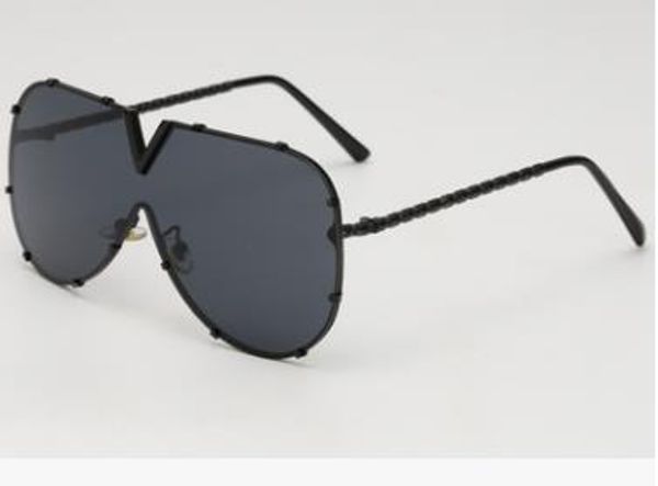 new sunglasses european and american fashion street pgraphy sunglasses personalized toad glasses quality glasses integrated ocean film, White;black
new sunglasses european and american fashion street pgraphy sunglasses personalized toad glasses quality glasses integrated ocean film, White;black