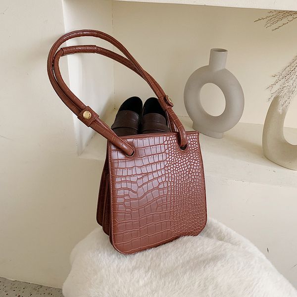 stone pattern pu leather shoulder bags for women 2019 large capacity travel handbag lady simple small square bag female elegant
stone pattern pu leather shoulder bags for women 2019 large capacity travel handbag lady simple small square bag female elegant
