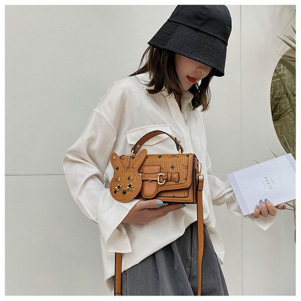 summer small slanting texture women's simple atmospheric soft leather 2020 popular bag
summer small slanting texture women's simple atmospheric soft leather 2020 popular bag