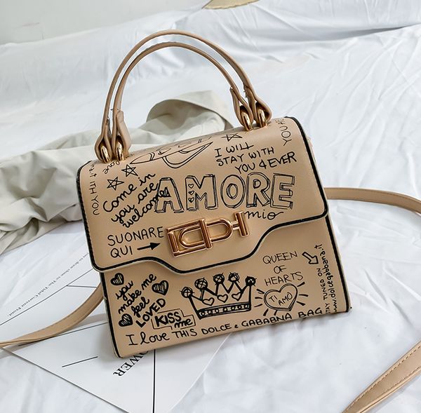 designer handbags purses fashion doodling women bags with mini lady shoulder bag portable one shoulder messenger bag new fashion cow 2020
designer handbags purses fashion doodling women bags with mini lady shoulder bag portable one shoulder messenger bag new fashion cow 2020