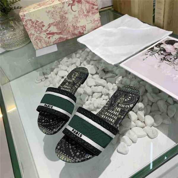2020 paris luxury women's slippers flip flop fashion able embroidered slippers, popular designer lady canvas slippers loafer, Black
2020 paris luxury women's slippers flip flop fashion able embroidered slippers, popular designer lady canvas slippers loafer, Black