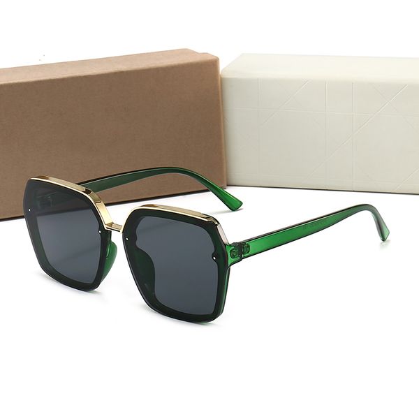 new trend men's and women's retro classic sunglasses anti-uv using metal pc material to go out must-have full-frame glasses with b, White;black
new trend men's and women's retro classic sunglasses anti-uv using metal pc material to go out must-have full-frame glasses with b, White;black