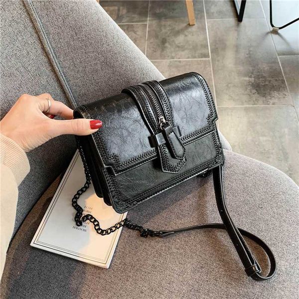 solid color pu small bag 2020 spring and summer new chain female bag double compartment cute fashion slung shoulder small square
solid color pu small bag 2020 spring and summer new chain female bag double compartment cute fashion slung shoulder small square