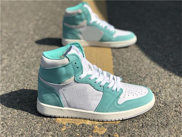 final version air high og 1 retro turbo green men basketball shoes white light smoke grey sail 555088-311 athletic sneakers with box, White;red
final version air high og 1 retro turbo green men basketball shoes white light smoke grey sail 555088-311 athletic sneakers with box, White;red