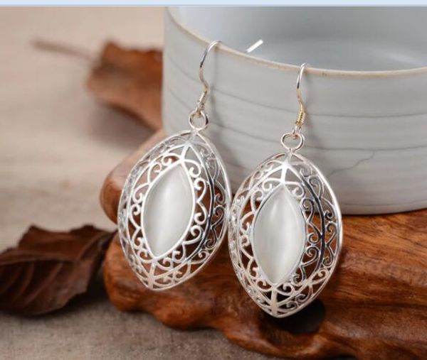 handmade lady's 925 silver white sea shell marcasit earrings 11/2" natural jade jewelry bread silver big earrings
handmade lady's 925 silver white sea shell marcasit earrings 11/2" natural jade jewelry bread silver big earrings
