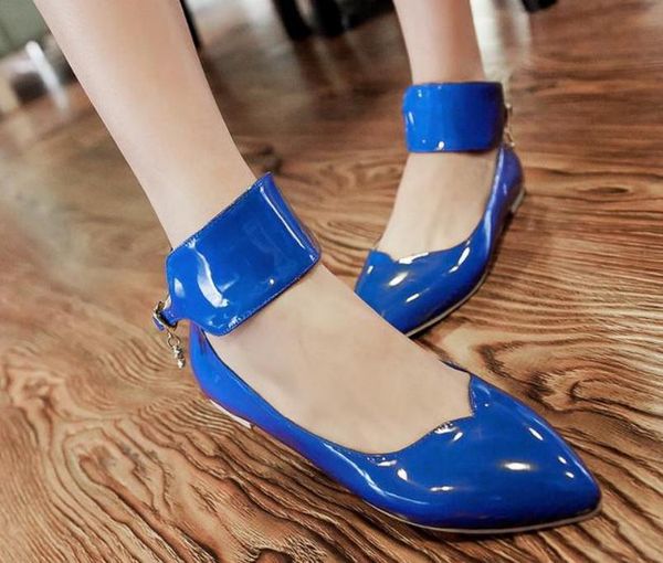2018 women's shoes in spring and autumn with new flat bottom pointed end shallow mouth, Black
2018 women's shoes in spring and autumn with new flat bottom pointed end shallow mouth, Black