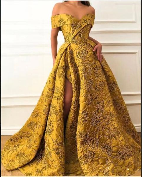 elegant gold lace pattern evening formal dresses 2020 modest off shoulder split sweep train dubai arabic occasion prom gowns, Black;red
elegant gold lace pattern evening formal dresses 2020 modest off shoulder split sweep train dubai arabic occasion prom gowns, Black;red