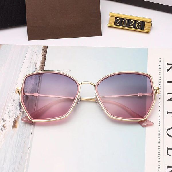 wholesale-- brand sunglasses men women metal frame uv400 lenses fashion glasses eyewear 2026 cases and box, White;black
wholesale-- brand sunglasses men women metal frame uv400 lenses fashion glasses eyewear 2026 cases and box, White;black