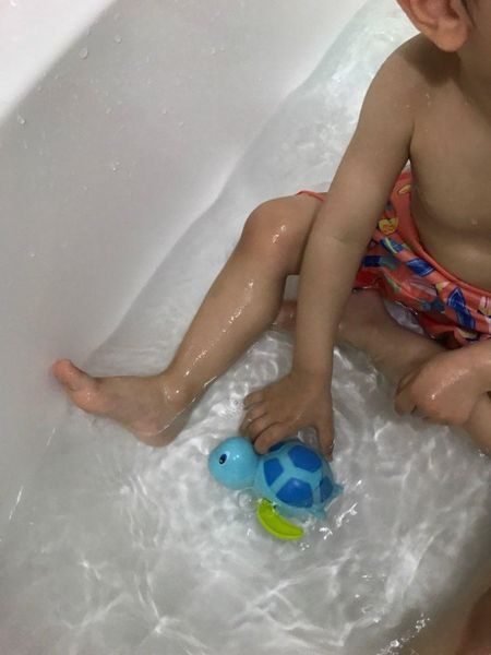 3шт cute мультфильм животные черепаха классической детские игрушки воды infant плавать черепаха заведенных цепи заводной детского пляж ванна
3шт cute мультфильм животные черепаха классической детские игрушки воды infant плавать черепаха заведенных цепи заводной детского пляж ванна