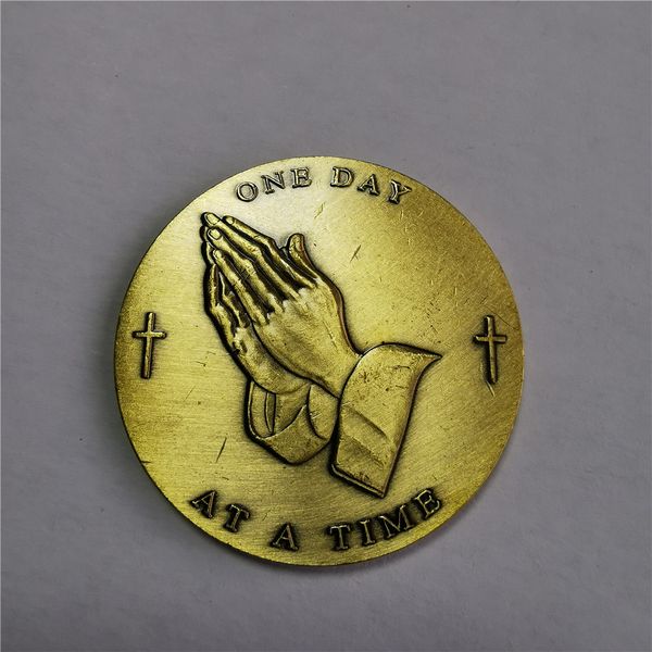 praying hands one day at a time medallion coin aa chip bronze serenity prayer 20pcs/lot ing
praying hands one day at a time medallion coin aa chip bronze serenity prayer 20pcs/lot ing