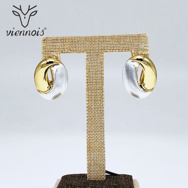 viennois stud earrings for women mix color geometric crystal earrings lady, Golden;silver
viennois stud earrings for women mix color geometric crystal earrings lady, Golden;silver