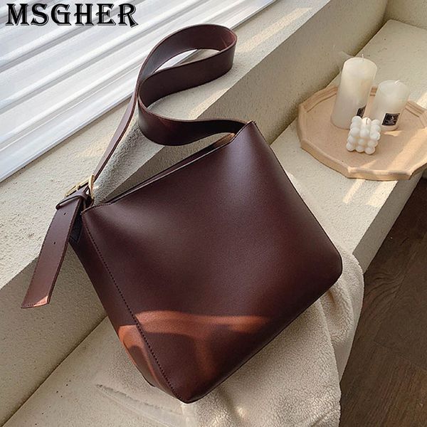 msgher solid bucket women shoulder bag large capacity wild soft belt new style 2019 autumn fashion texture girl tote bag wb3172
msgher solid bucket women shoulder bag large capacity wild soft belt new style 2019 autumn fashion texture girl tote bag wb3172